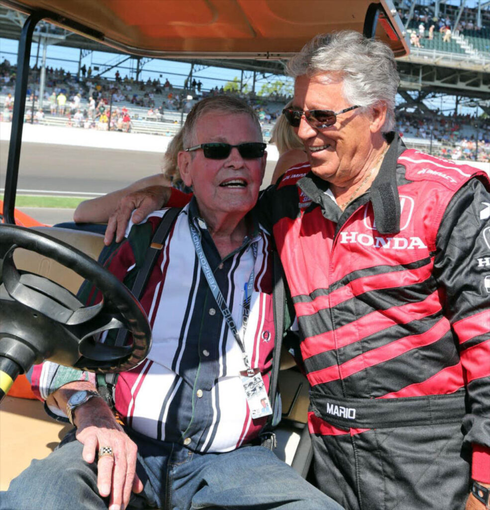 Bobby Unser e Mario Andretti